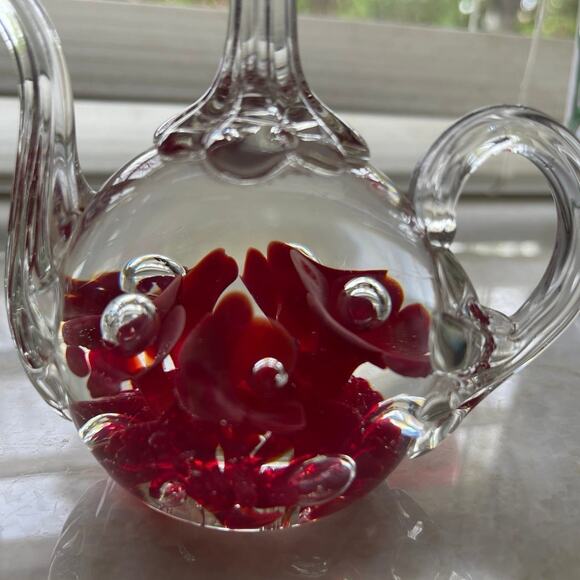 St. Clair blown glass teapot with flowers paperweight - Picture 5 of 8